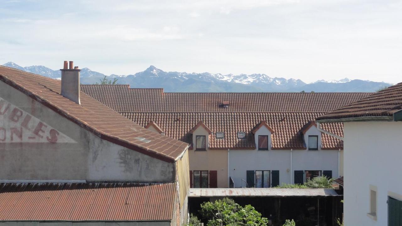 Petit Cocon Tarbais -Wifi-Parking Apartment Tarbes Bagian luar foto